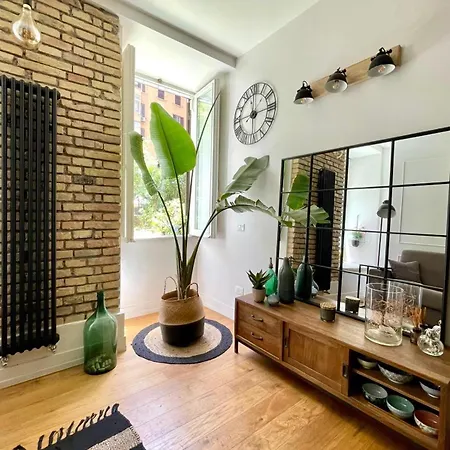 Apartamento Chic Industrial Design By Vatican Museum *