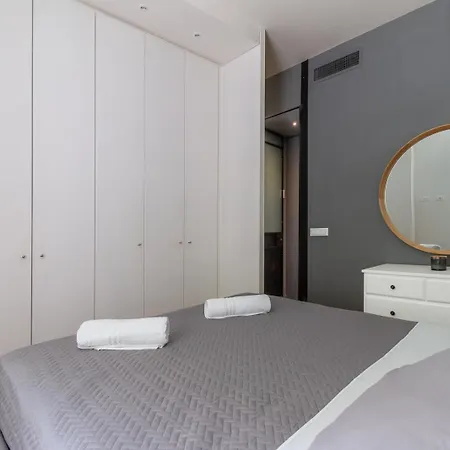 Apartamento Chic Industrial Design By Vatican Museum