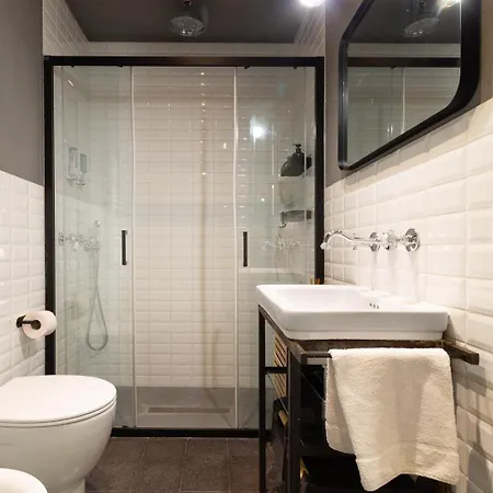 Apartamento Chic Industrial Design By Vatican Museum *
